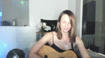 Kaileeshy 10-08-2021 Download 